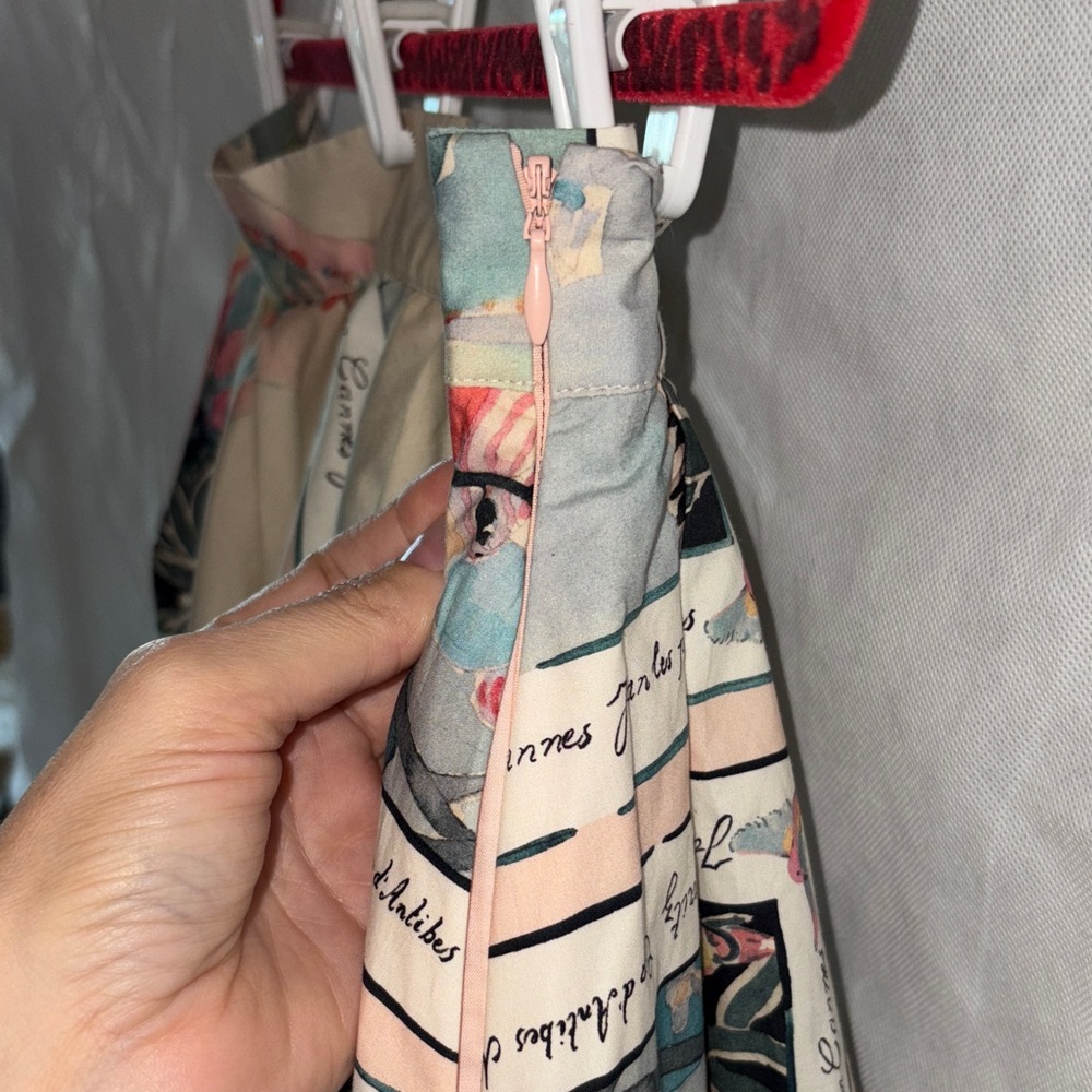 Floral Print Pleated Skirt - Picture 6 of 7